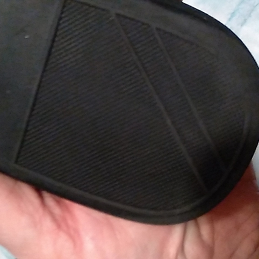 Black Comfortview Sandels. 7.5 wide. - Picture 15 of 16